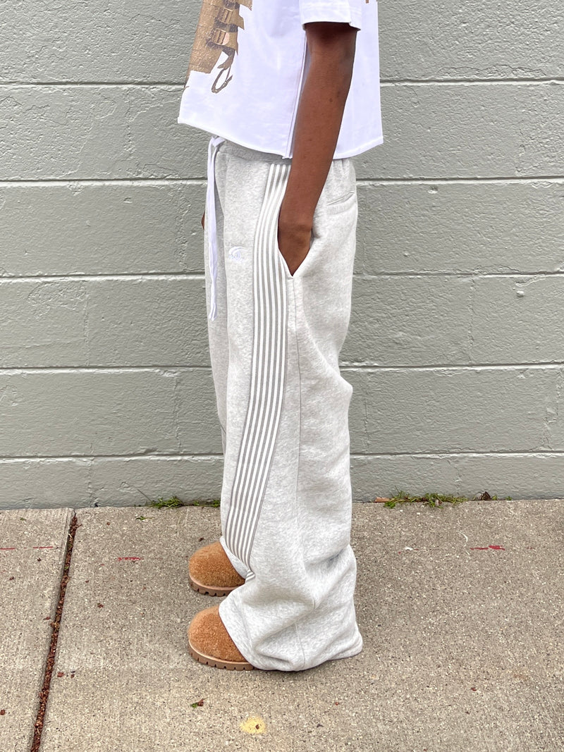 AZELIA© "GRAY" SWEATPANTS